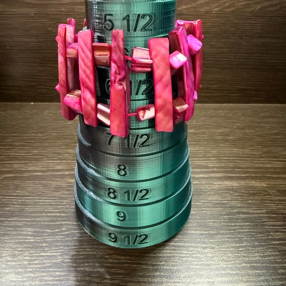 Shell Bracelet - Picture 4 of 4